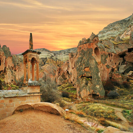 Private Classic Cappadocia North Tour with Zelve Open Air Museum