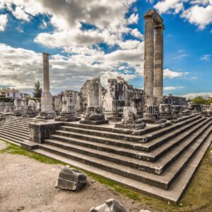 Guided tour of Didyma’s iconic ruins