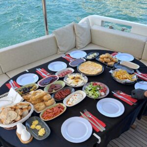 yacht cruise royal istanbul