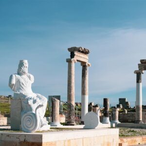Pamukkale tour with thermal springs and ruins