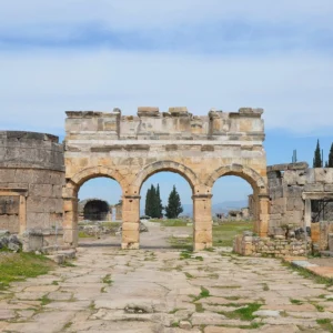 Enjoy a guided Pamukkale and Hierapolis experience