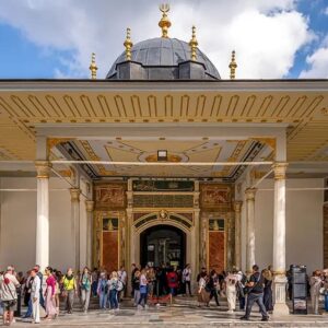 Wander Through the Majesty of Topkapi Palace