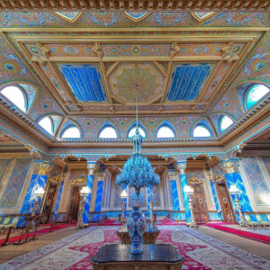 Beylerbeyi’s ornate ceilings and crystal chandeliers echo the grandeur of a bygone era