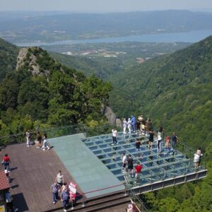 Where greenery meets serenity—welcome to Masukiye