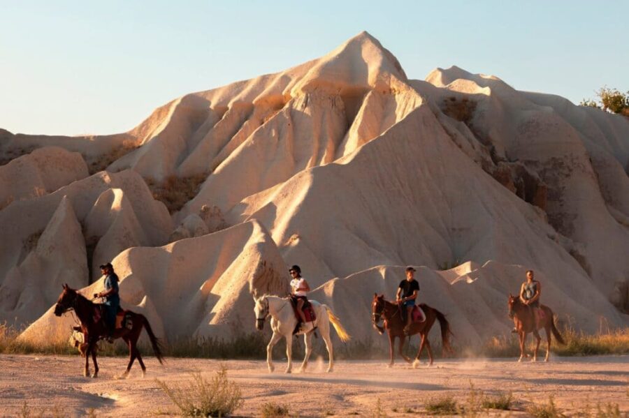 Cappadocia Horseback Riding Tour in Scenic Valleys